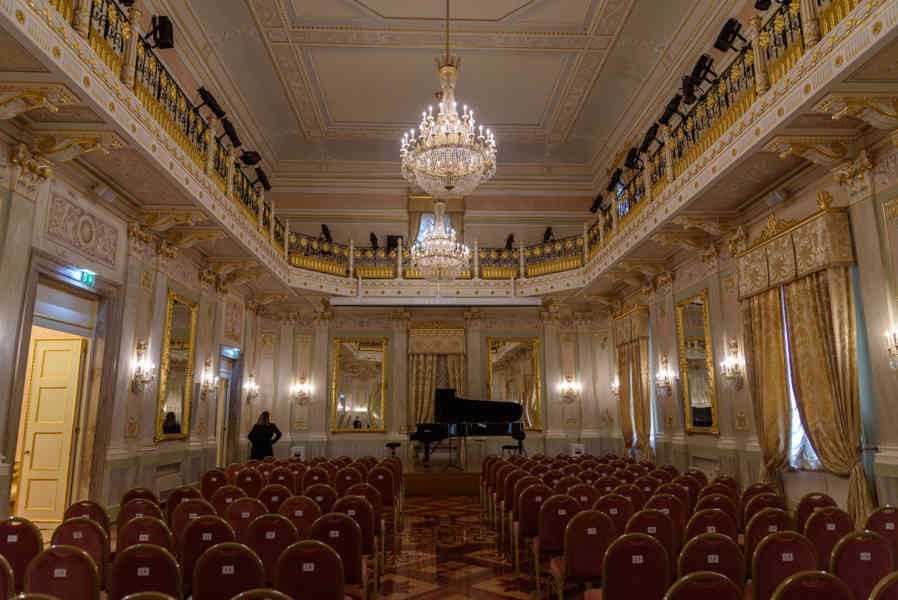 Italia - Venecia 142 - teatro La Fenice - Sala de Baile.jpg